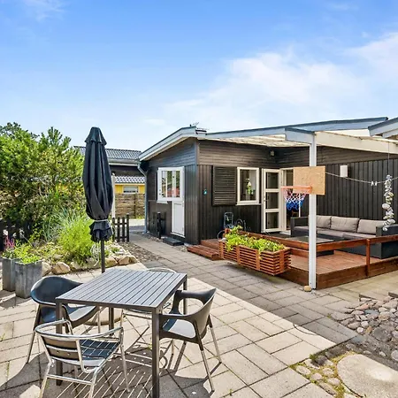 Semesterbostad 3 Bedroom Front In *